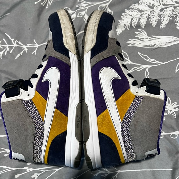 Nike Air Mogan Mid Premium - Picture 10 of 16